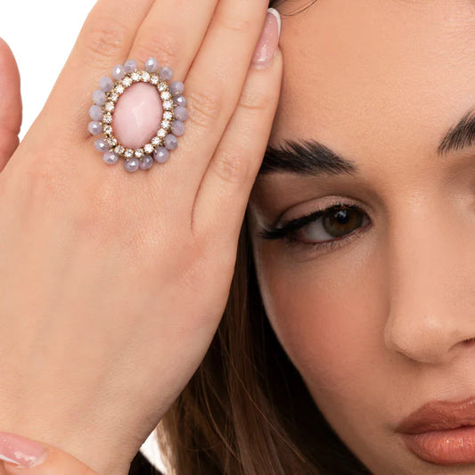 Anello in macramè con micro cristalli, pietra ovale tono rosa
